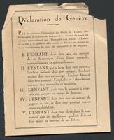 Feuille jaunie dont le texte en français est dactylographié. Les coins sont froissés et légèrement déchirés.