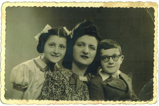 1d This photograph of my mother brther and me was taken for my father when he was in Pithiviers