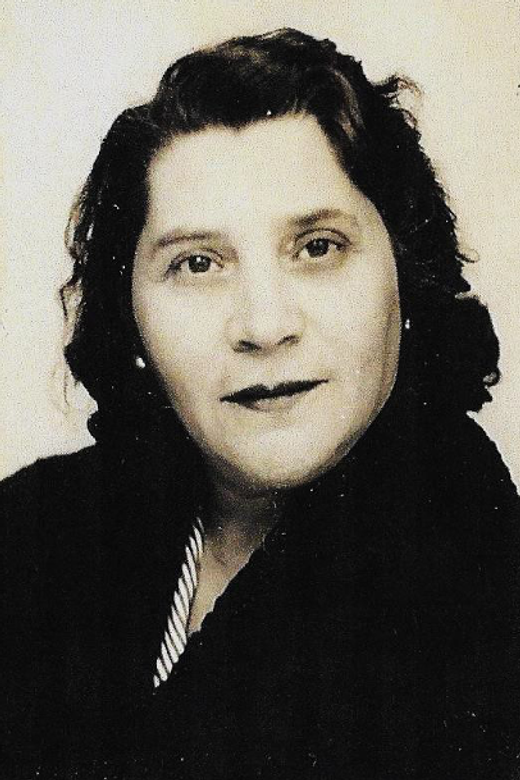 Denise’s mother, Perla Jurkiewicz, circa 1939.