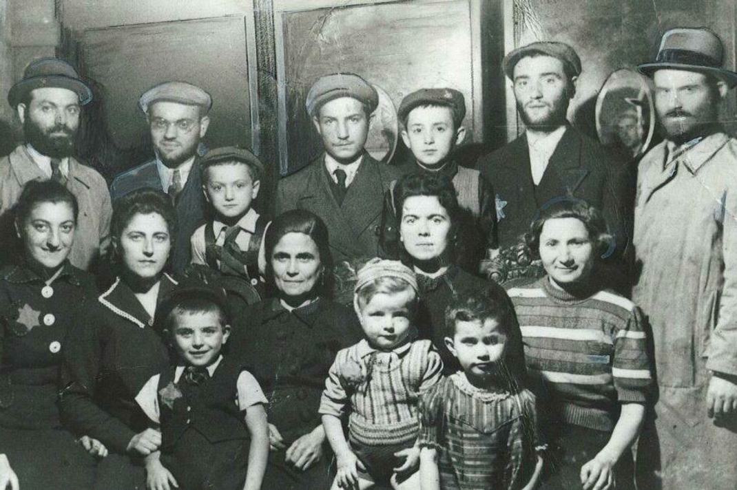 Weizman Family in the Łódź Ghetto 1942