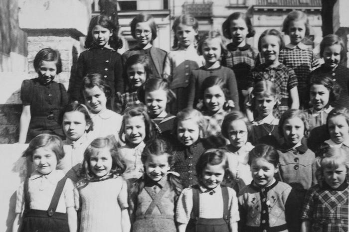 Ann top left with her Grade 6 class in Brussels after the war BW